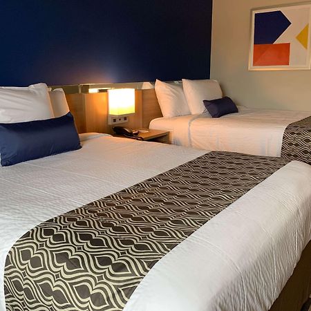 Microtel Inn & Suites By Wyndham Fountain Fort Carson Екстериор снимка