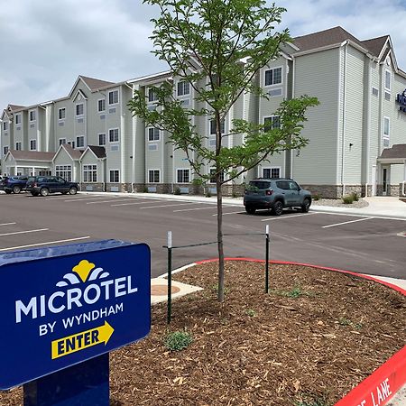 Microtel Inn & Suites By Wyndham Fountain Fort Carson Екстериор снимка