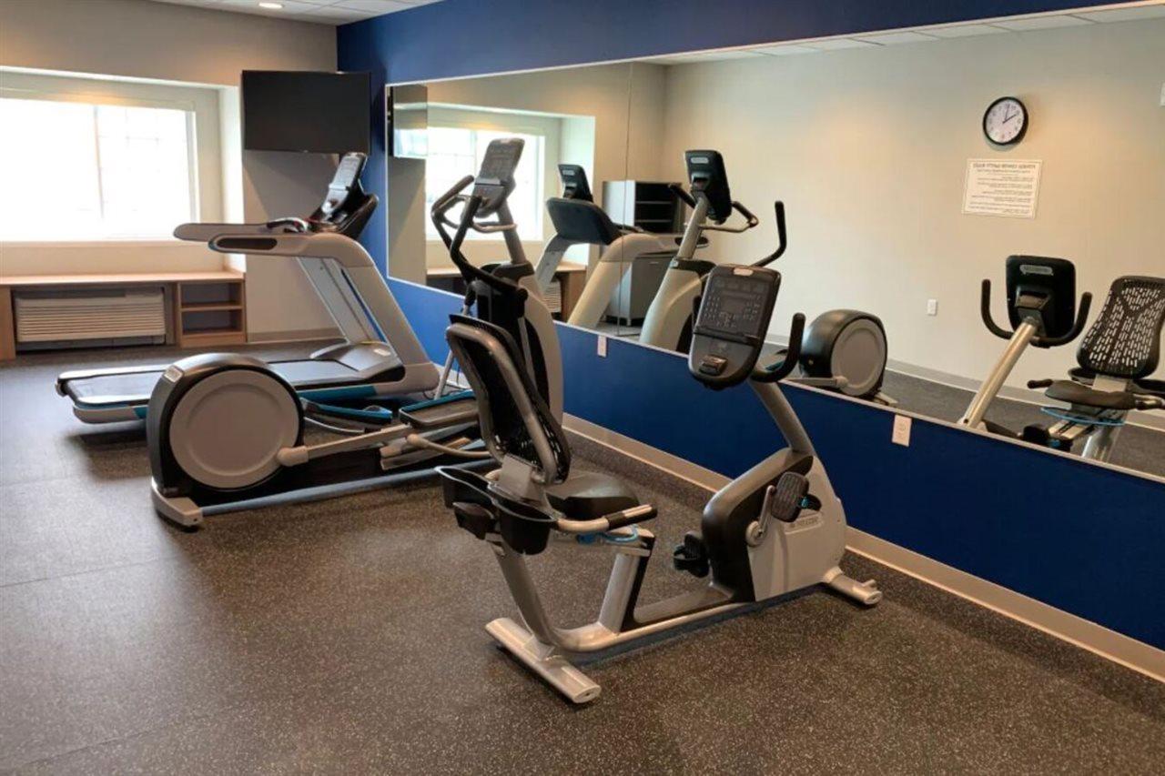 Microtel Inn & Suites By Wyndham Fountain Fort Carson Екстериор снимка
