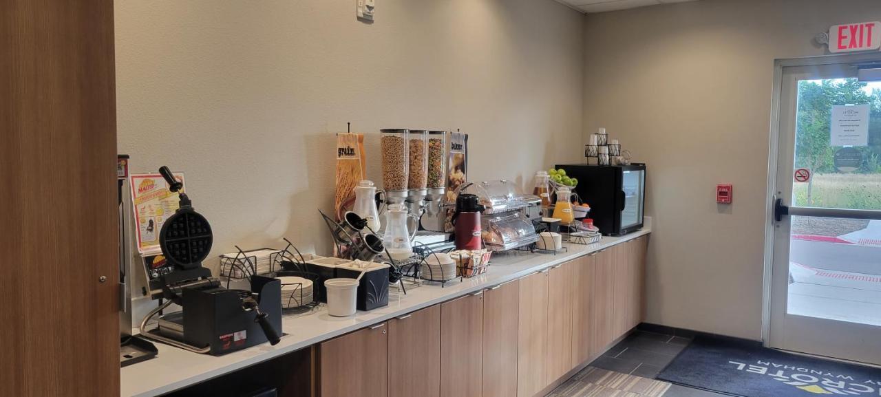 Microtel Inn & Suites By Wyndham Fountain Fort Carson Екстериор снимка