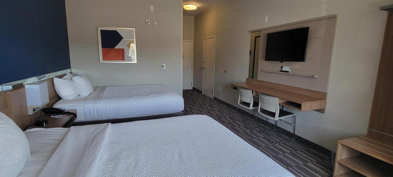 Microtel Inn & Suites By Wyndham Fountain Fort Carson Екстериор снимка