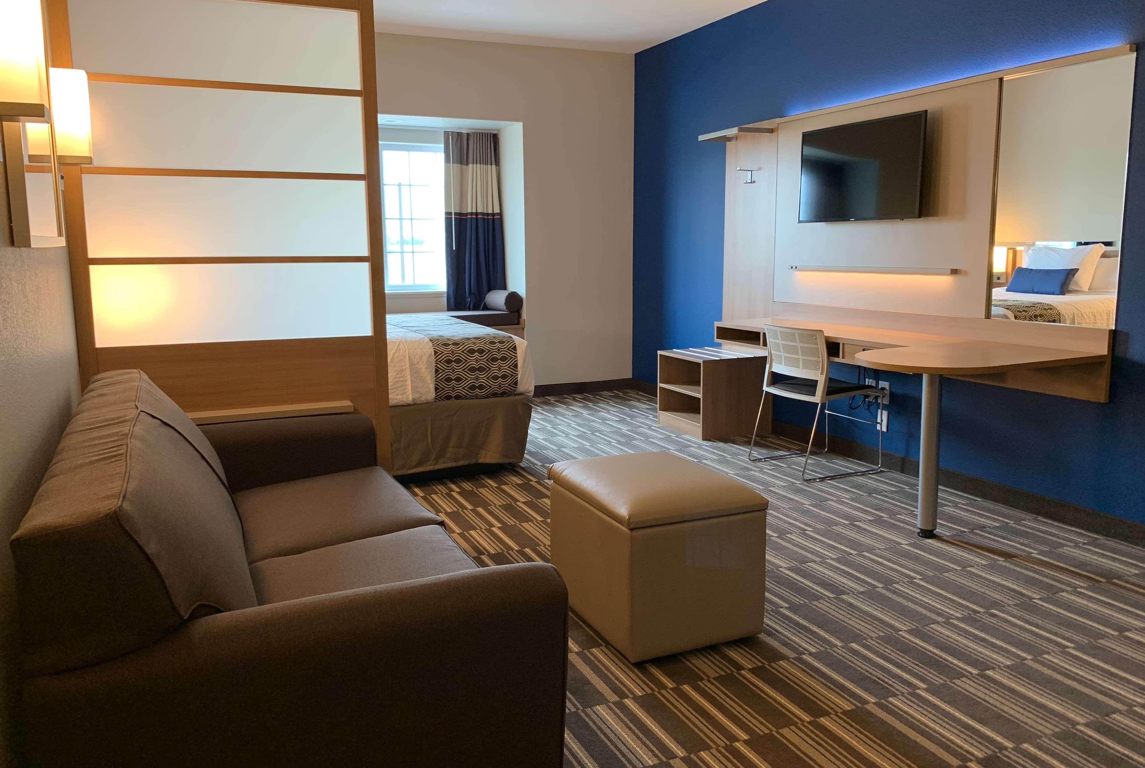 Microtel Inn & Suites By Wyndham Fountain Fort Carson Екстериор снимка