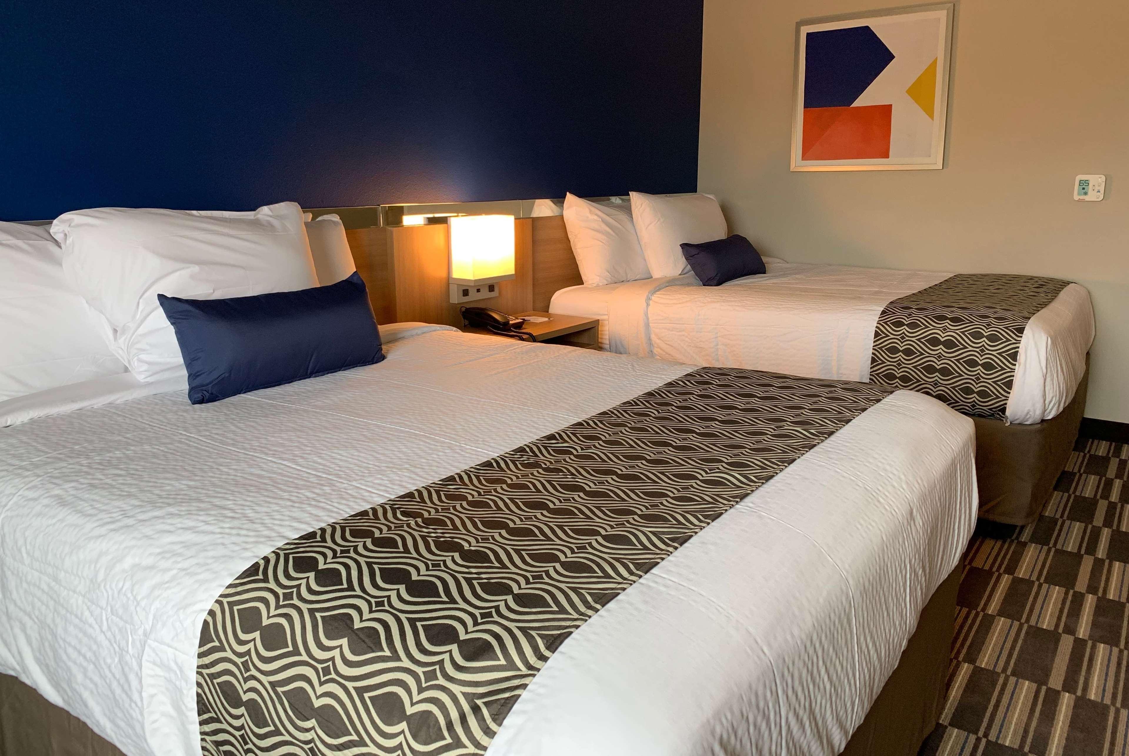Microtel Inn & Suites By Wyndham Fountain Fort Carson Екстериор снимка